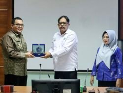 Terkesan Kesal Disoroti, Kadis Sosial Parimo Ungkap Nama Pejabat Anaknya Ikut Program Kuliah di Poltekesos