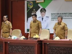 Bupati Parimo Akan Terbitkan Surat Edaran 15 Menit Sebelum Waktu Sholat Seluruh Aktifitas Dihentikan
