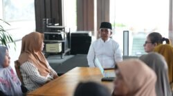 Temui Warga Tanjung Sari, Gubernur Anwar Hafid Siap Koordinasi ke MA dan Kementerian Hukum