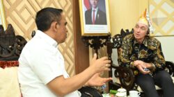 Dubes Jerman Tiba di Palu, Gubernur Anwar Hafid Sambut dengan Prosesi Adat Kaili