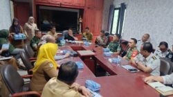 HUT ke-81 RI di Parigi Moutong, Polri Bertugas Mengibarkan dan TNI Menurunkan Bendera