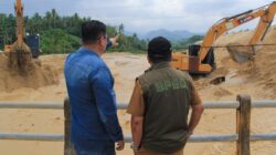Sungai di Desa Air Panas Dinormalisasi, 19 Alat Berat Dikerahkan Atasi Sumbatan