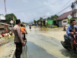 Sungai Meluap, Jalan Trans Sulawesi dan Permukiman Warga di Sendana Tergenang