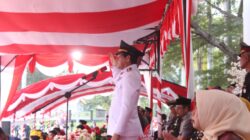 Upacara Penurunan Bendera HUT ke-81 RI di Parigi Moutong Diwarnai Penyerahan Penghargaan