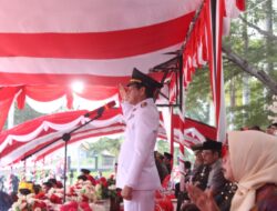 Upacara Penurunan Bendera HUT ke-81 RI di Parigi Moutong Diwarnai Penyerahan Penghargaan