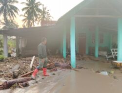 Banjir Bandang Terjang Desa Avolua Parigi Utara, Jalan Trans Sulawesi Tertimbun Lumpur 500 Meter