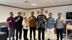 Parimo Terima Mobil Dapur Umum dan 100 Paket Logistik dari BNPB