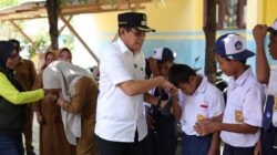Bupati Erwin Burase Evaluasi Papan Interaktif Digital di SMP Satap 2 Mepanga